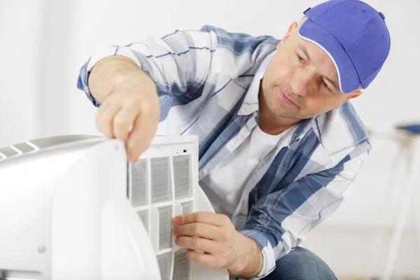 Modern Technology Solutions Offered by Your HVAC Contractor Service