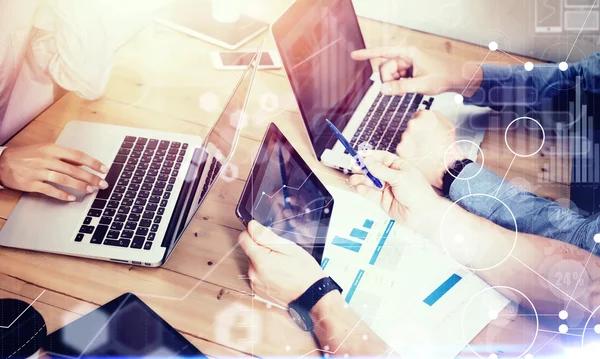 How to Strengthen Your Online Brand Through Social Engagement