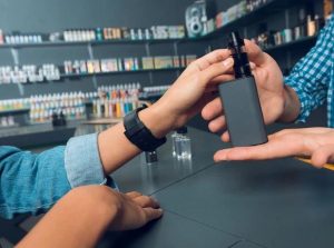 Choosing Between Strong Throat Feel and Smooth Inhale: A Comprehensive Guide